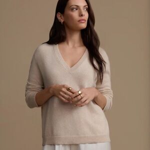 Jenni Kayne Flynn cashmere sweater in Oatmeal